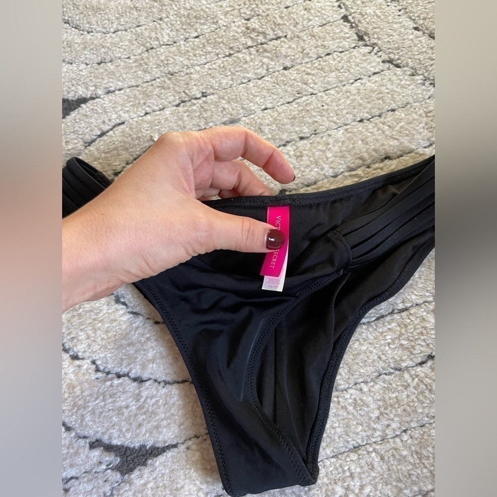 Cheeky Victoria’s secret bottom swim